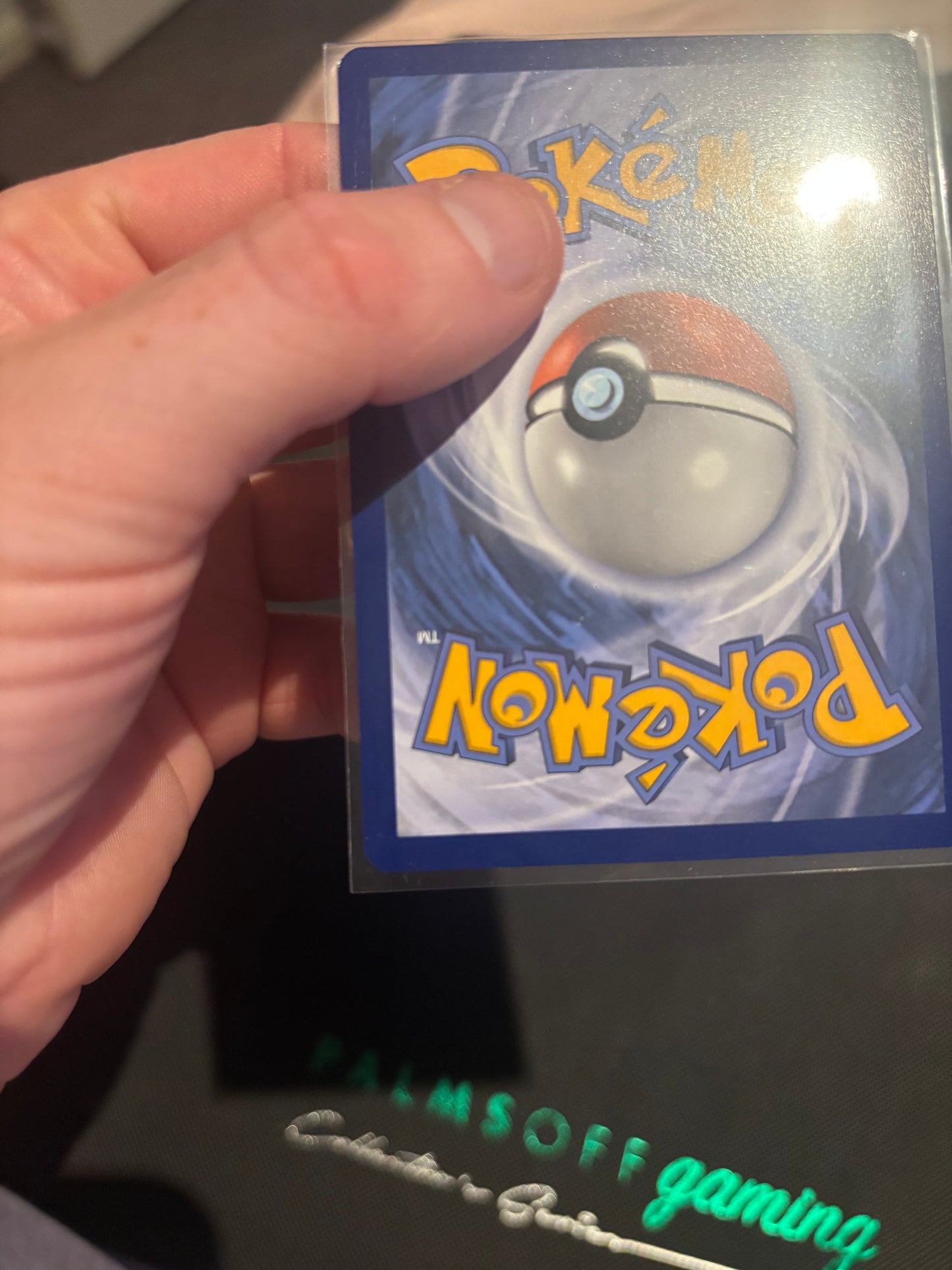 Umbreon V #189 Pokemon Evolving Skies - Backtotheculturecollectables