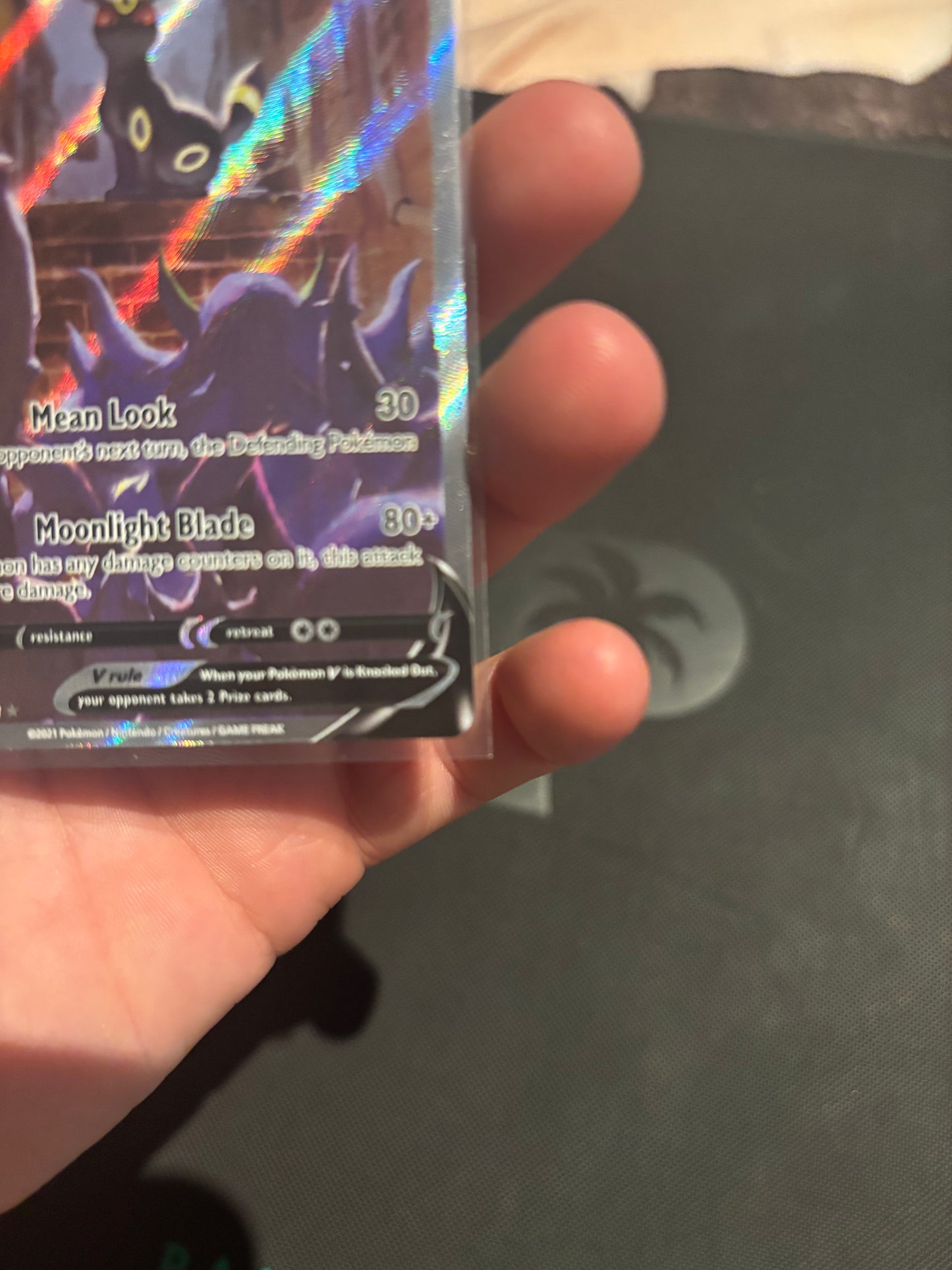 Umbreon V #189 Pokemon Evolving Skies - Backtotheculturecollectables